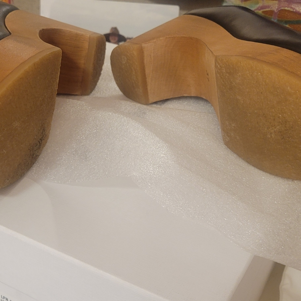 FRAME Clogs - Picture 7 of 11